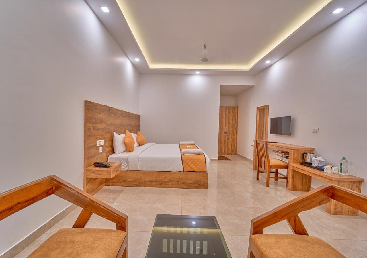 Ice Mist Pool Resort Munnar By Voye Homes 外观 照片