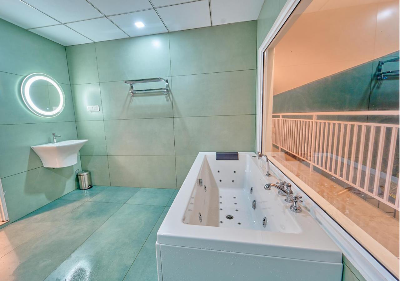 Ice Mist Pool Resort Munnar By Voye Homes 外观 照片